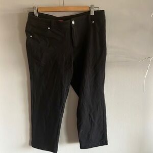 Black light weight capris